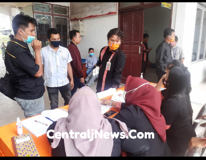 KPUD Kabupaten Simalungun Batasi Media Dalam Peliputan Pendaftaran Perdana Calon Bupati